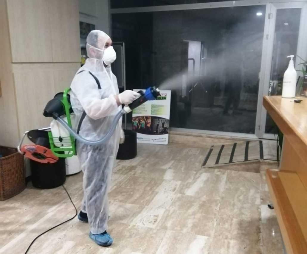 Phosphorion Hotel Istanboel Buitenkant foto Disinfection of a hospital in Italy