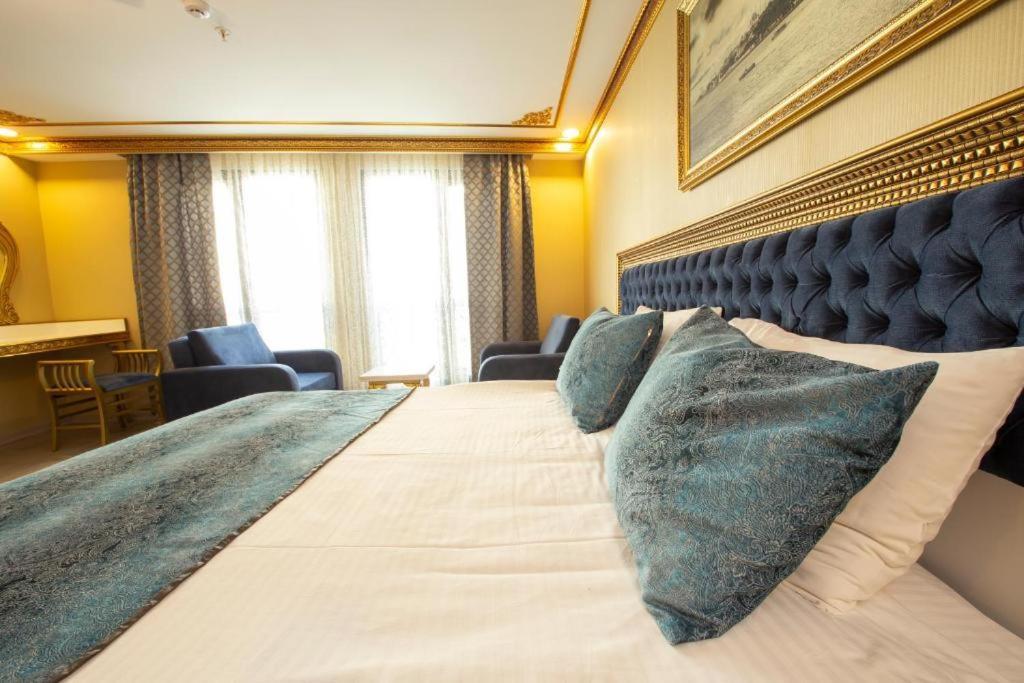 Phosphorion Hotel Istanboel Buitenkant foto Deluxe Room