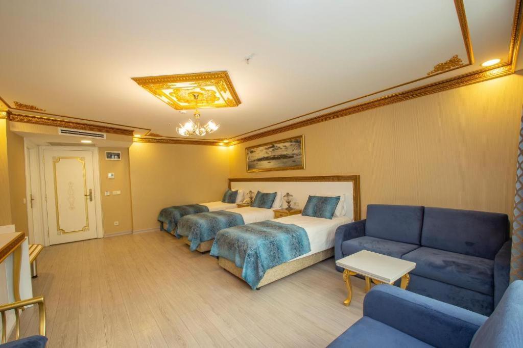 Phosphorion Hotel Istanboel Buitenkant foto Family room