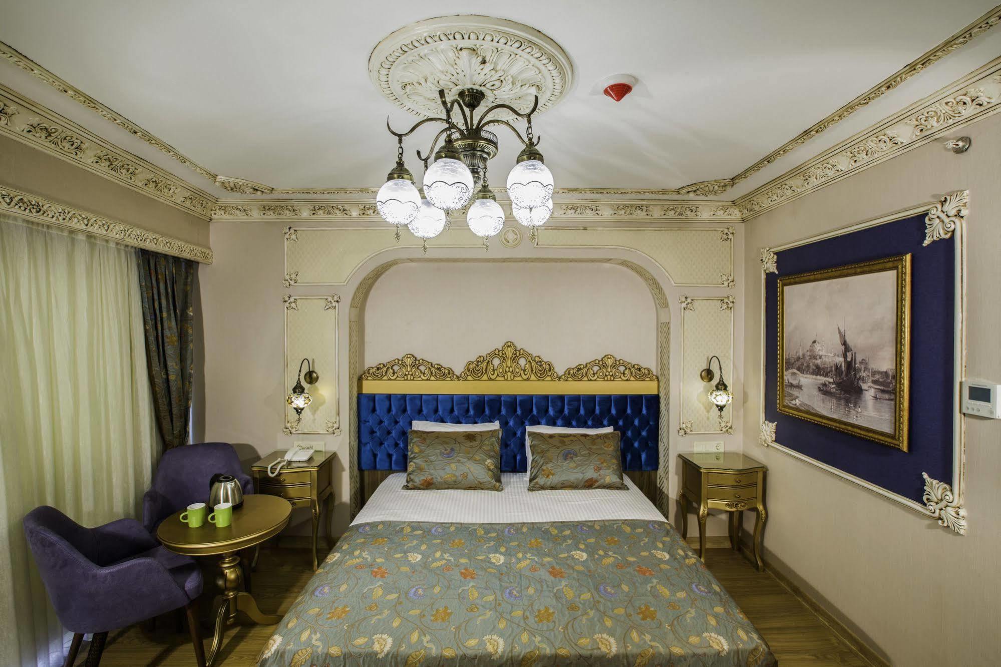 Phosphorion Hotel Istanboel Buitenkant foto A room at the hotel