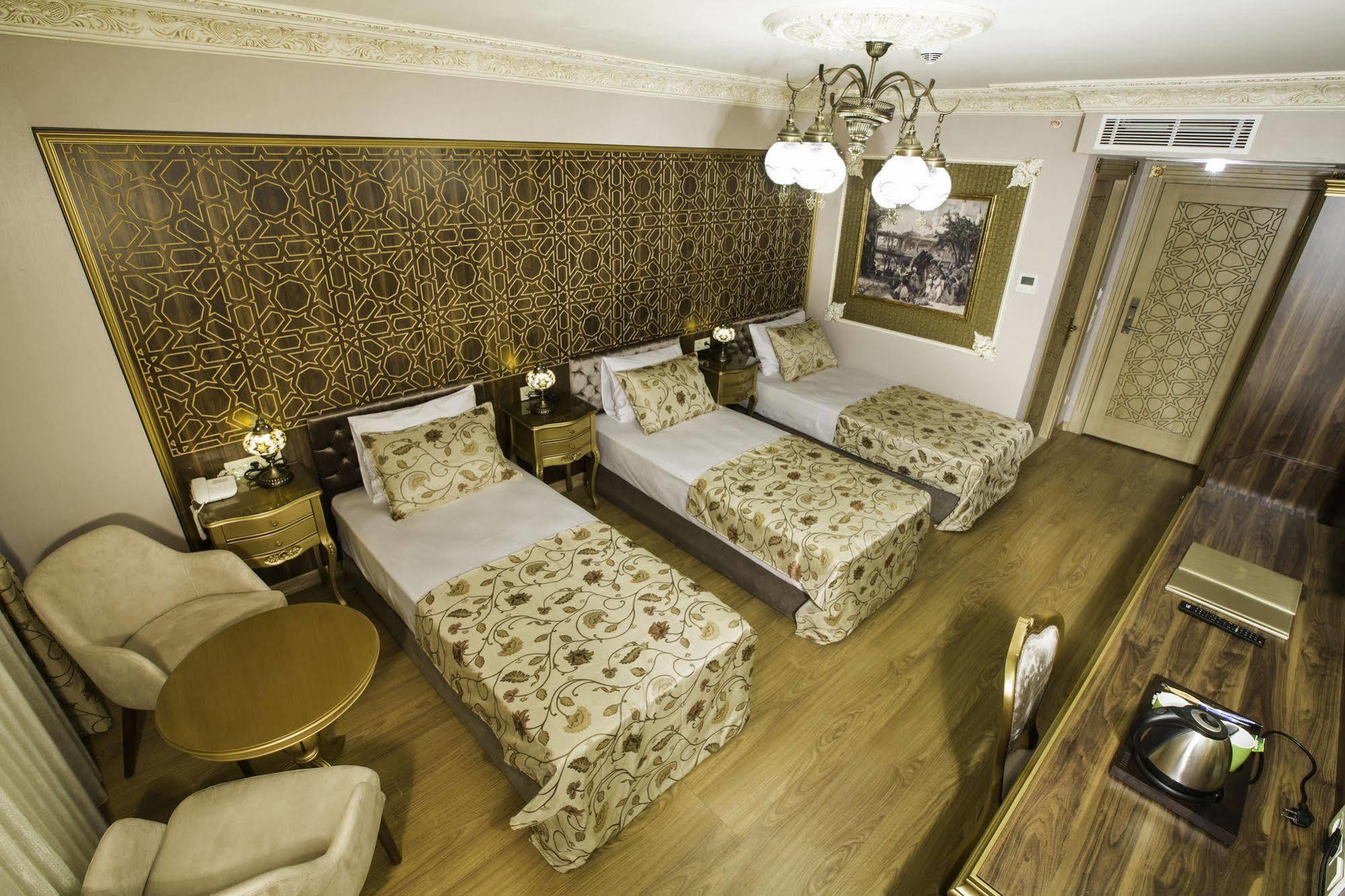 Phosphorion Hotel Istanboel Buitenkant foto A room at the hotel
