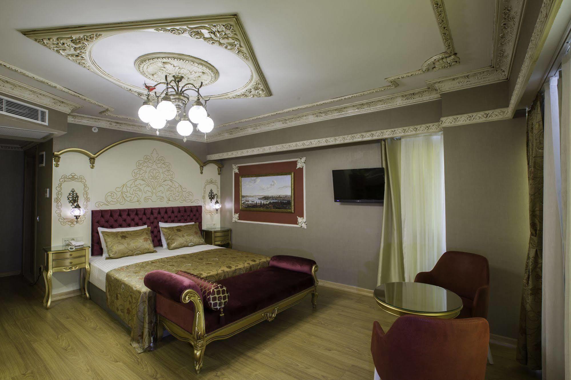 Phosphorion Hotel Istanboel Buitenkant foto A bedroom in the hotel