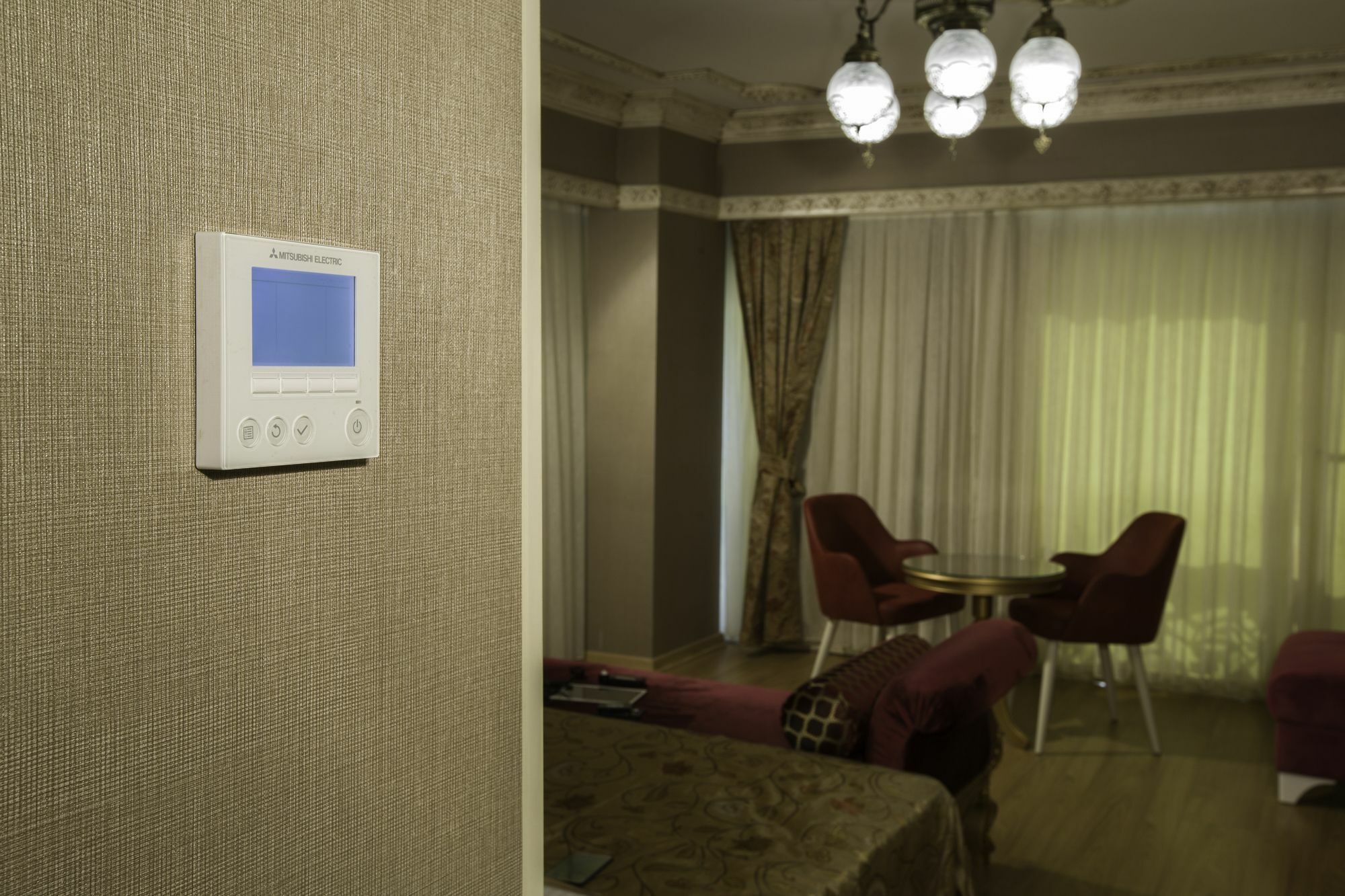 Phosphorion Hotel Istanboel Buitenkant foto A home automation system